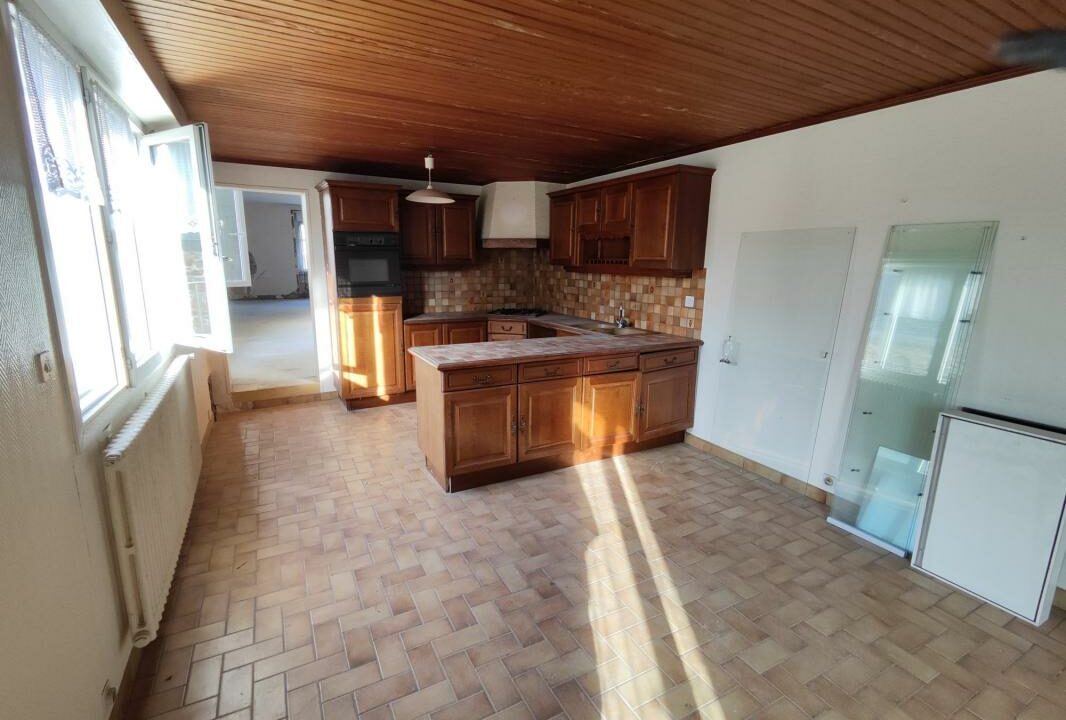 VA2673-ELYSEEGALLIC-VG-31052025-033739