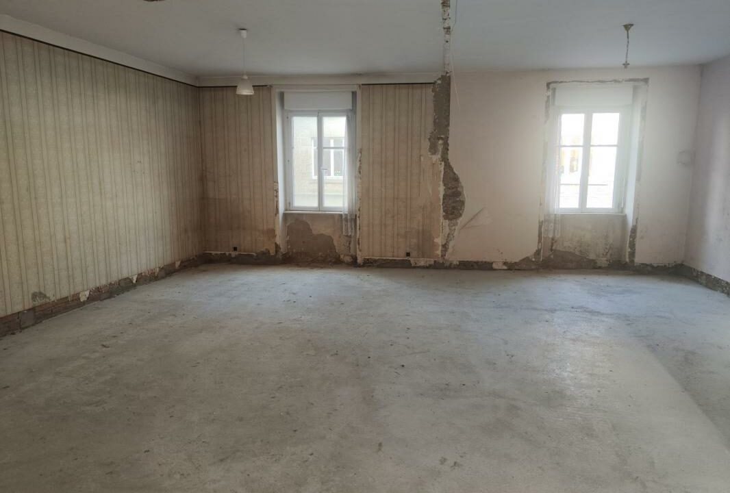 VM2262-ELYSEEGALLIC-VG-31052025-033747-4