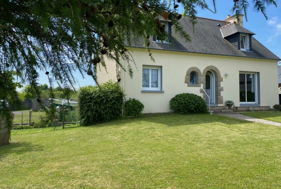 VM2185-ELYSEEGALLIC-VG-12062025-152528