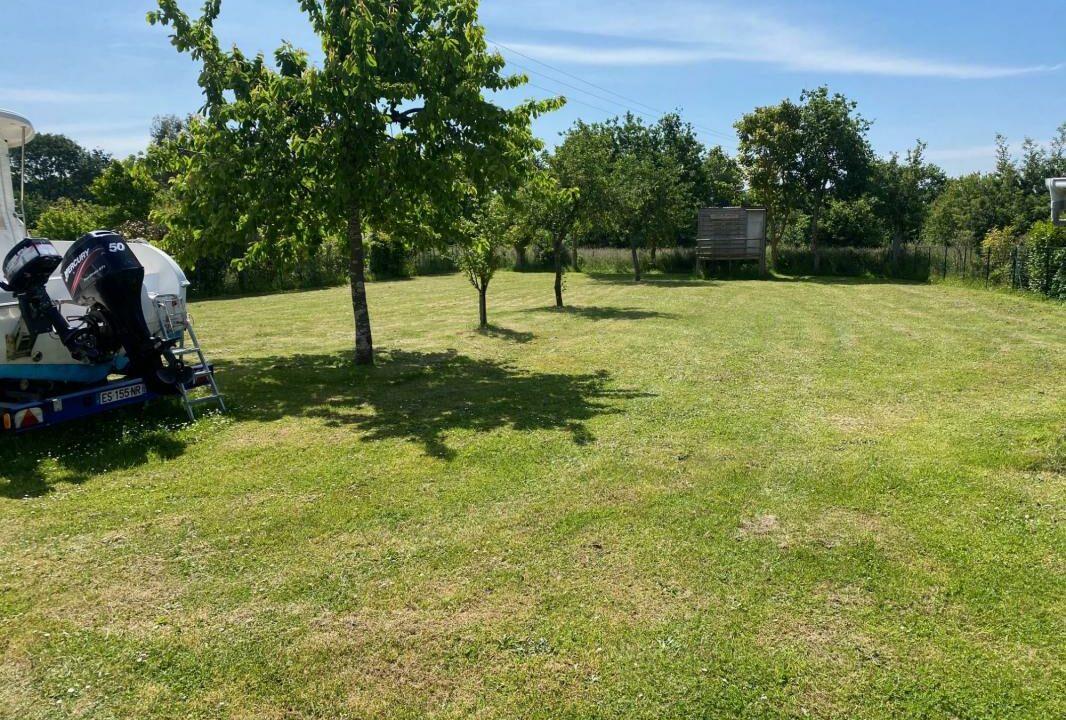 VM2185-ELYSEEGALLIC-VG-12062025-152528-2