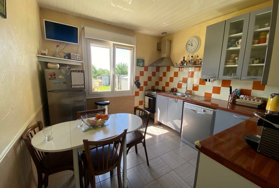 VM2185-ELYSEEGALLIC-VG-12062025-152528-4
