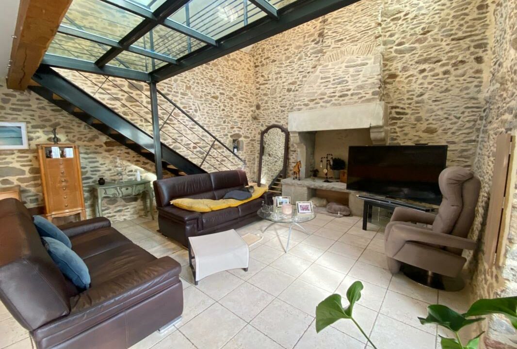 VM2317-ELYSEEGALLIC-VG-04062025-022621-1