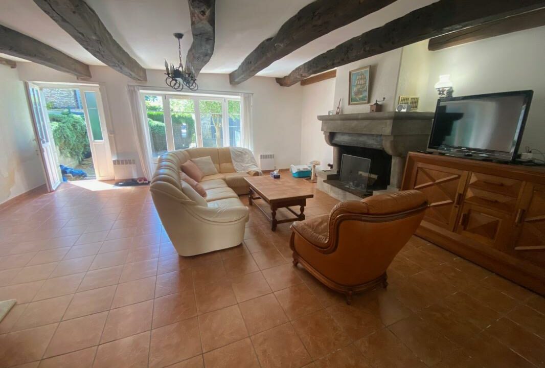 VM2365-ELYSEEGALLIC-VG-03062025-153648-2