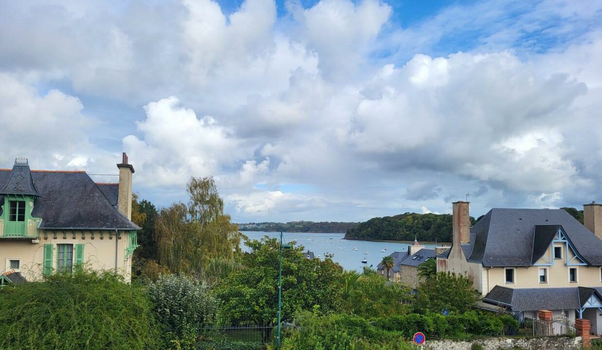 VA2679-ELYSEEGALLIC-VG-17092025-212221