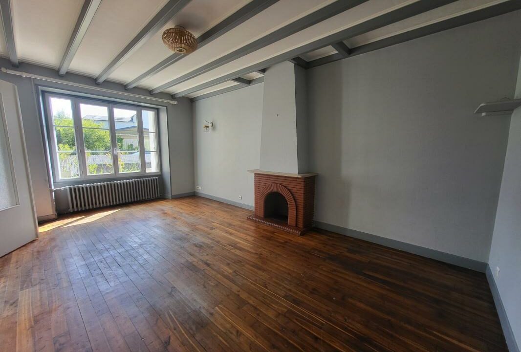 VM2360-ELYSEEGALLIC-VG-27092025-032827-3