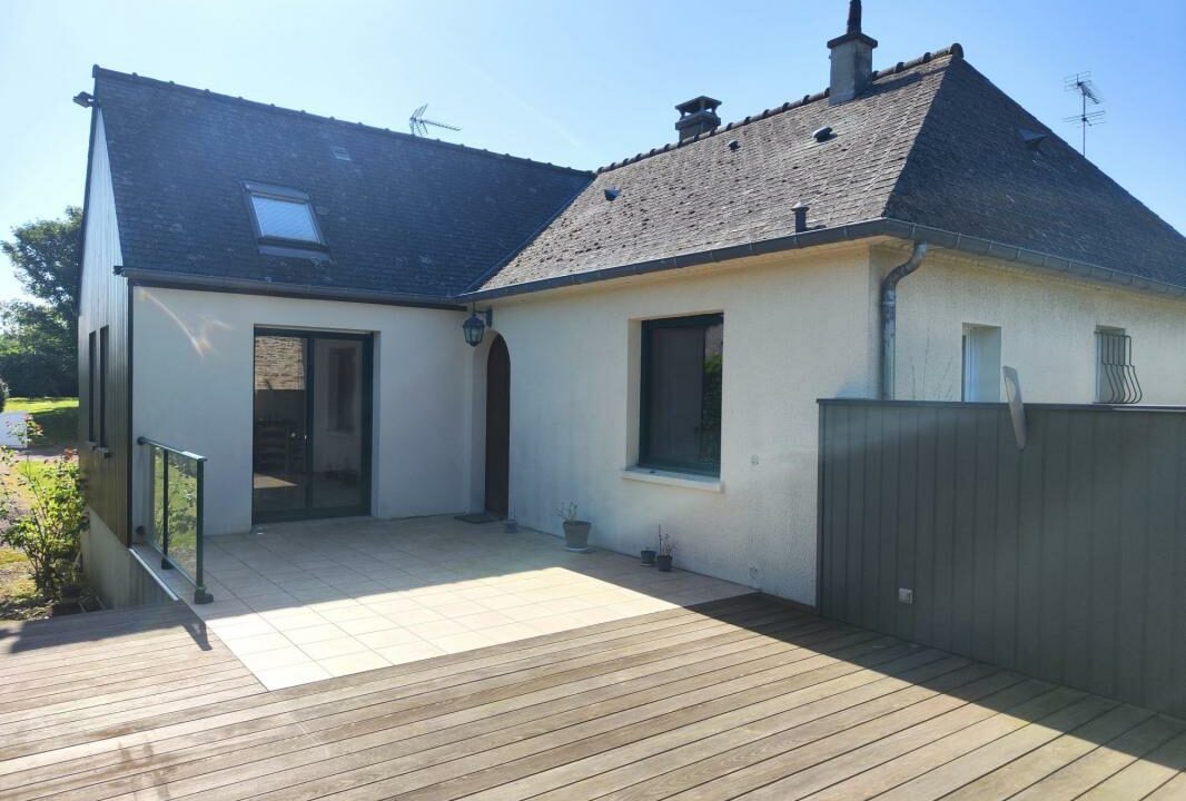 VM2376-ELYSEEGALLIC-VG-27092025-032828-2