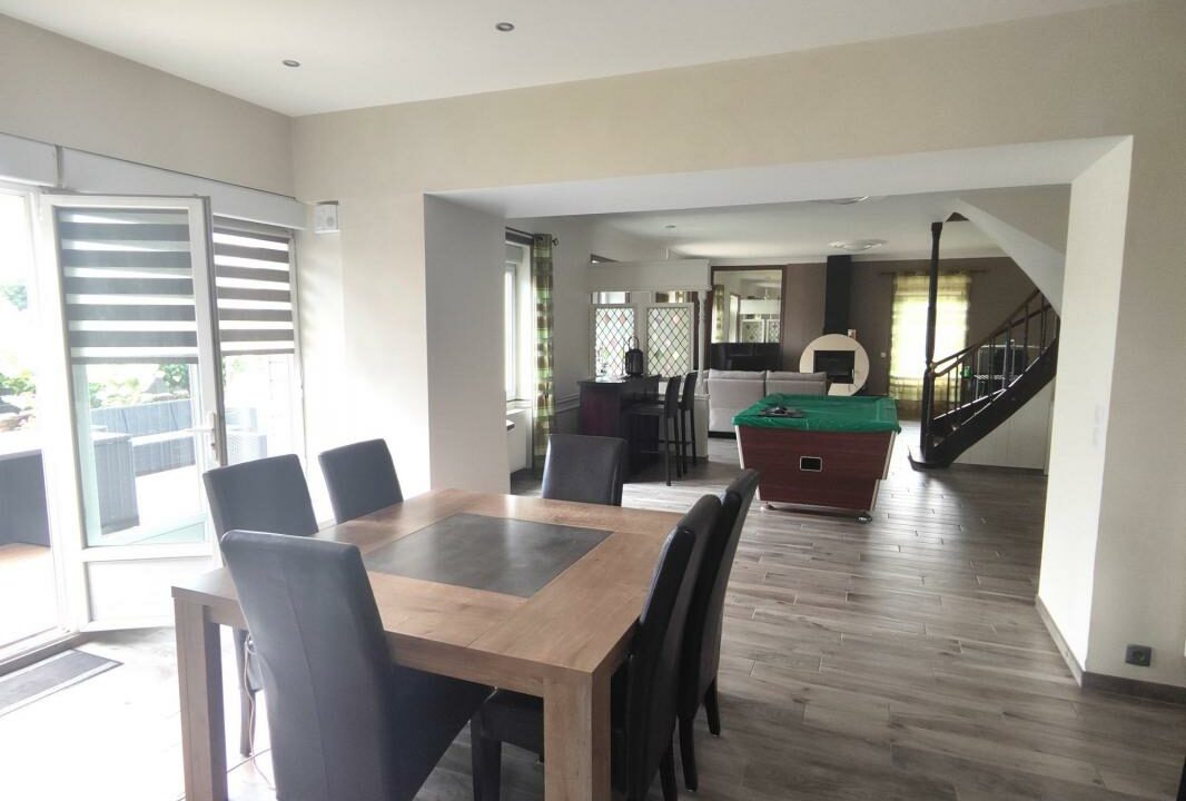 VM2391-ELYSEEGALLIC-VG-27092025-032830-1