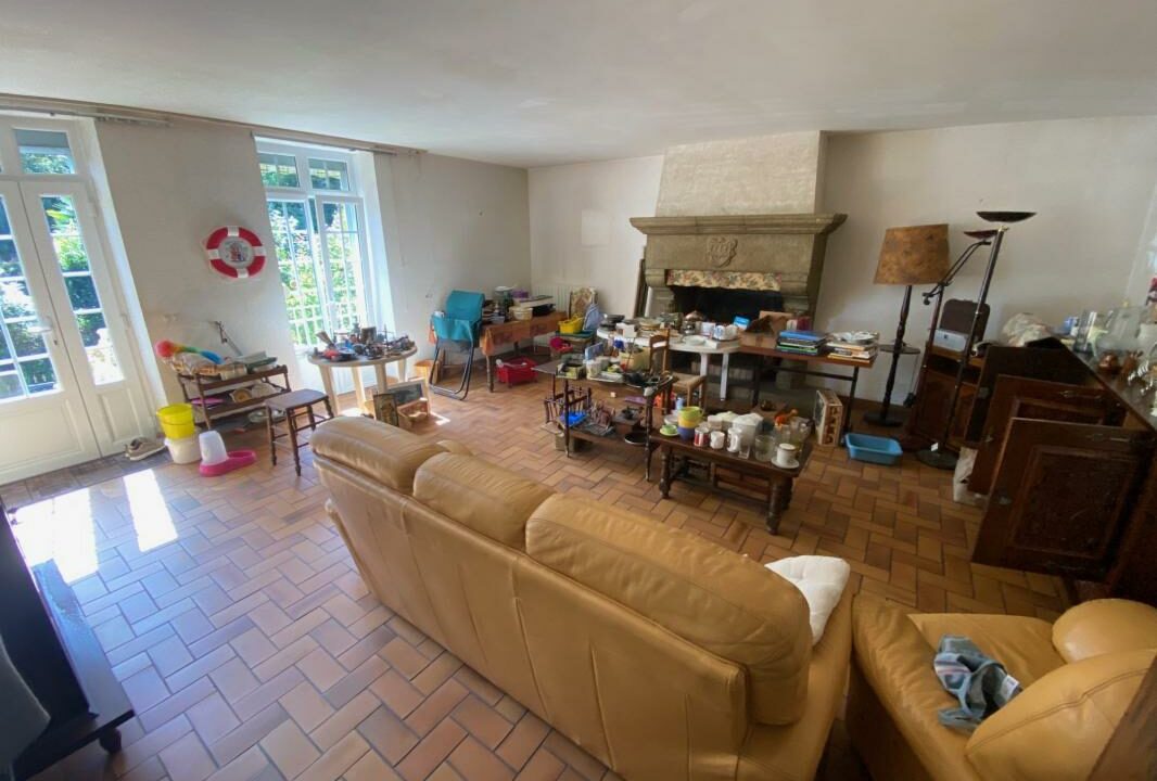 VM2415-ELYSEEGALLIC-VG-27092025-032831-3