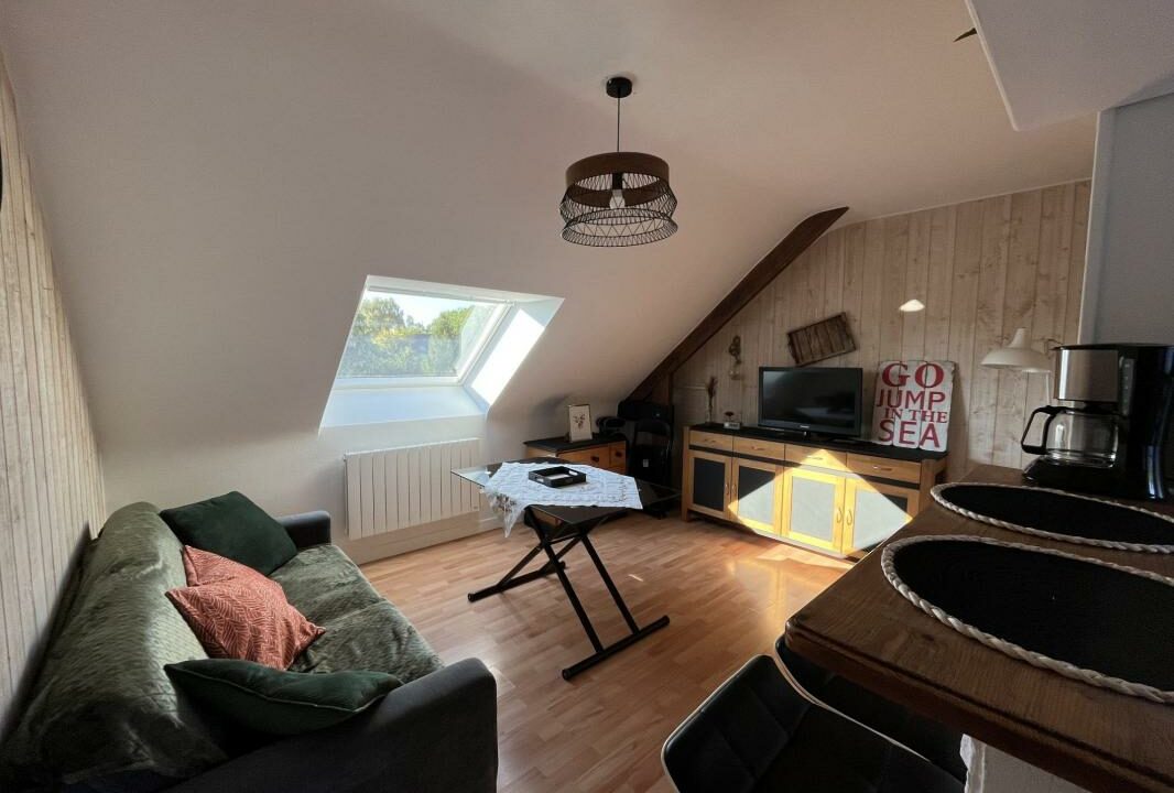 LA2815-ELYSEEGALLIC-VG-28102025-032055-1