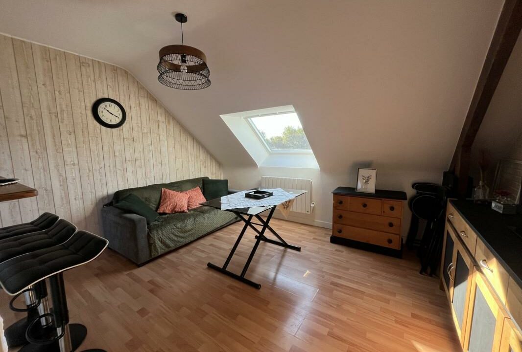 LA2815-ELYSEEGALLIC-VG-28102025-032055