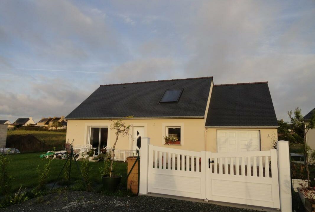 LM2423-ELYSEEGALLIC-VG-01102025-033506
