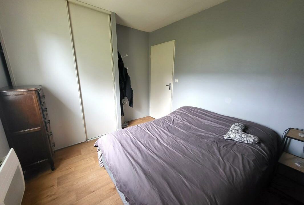 VA2784-ELYSEEGALLIC-VG-08102025-033129-2