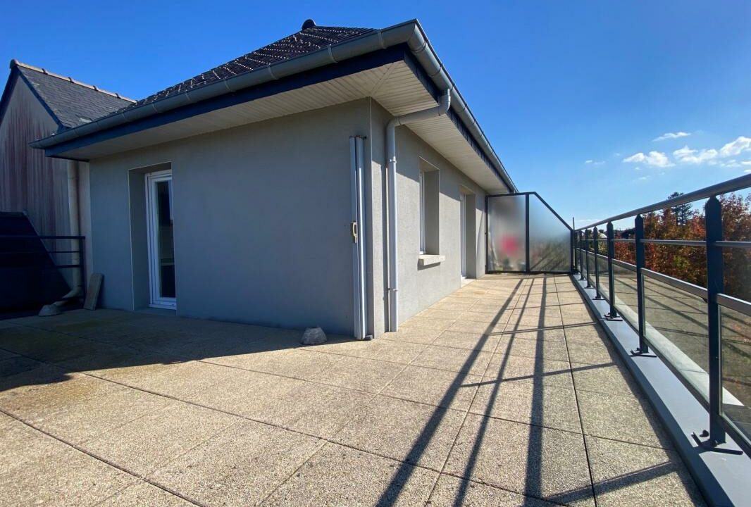 VA2829-ELYSEEGALLIC-VG-04102025-145720-6
