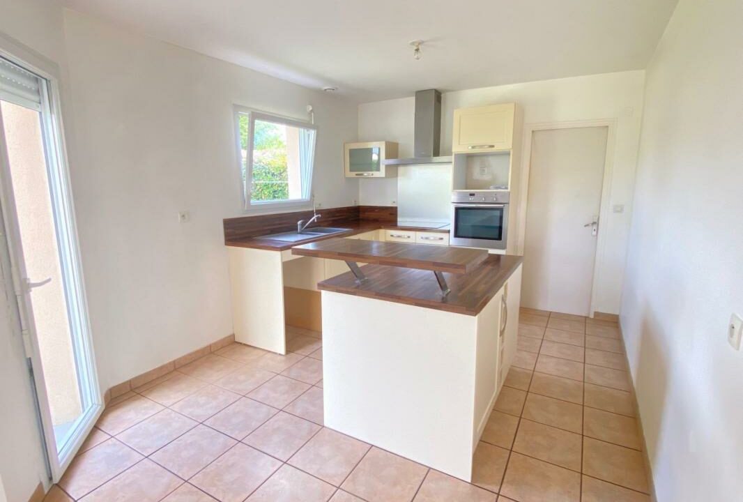 VM2409-ELYSEEGALLIC-VG-14102025-152820-2