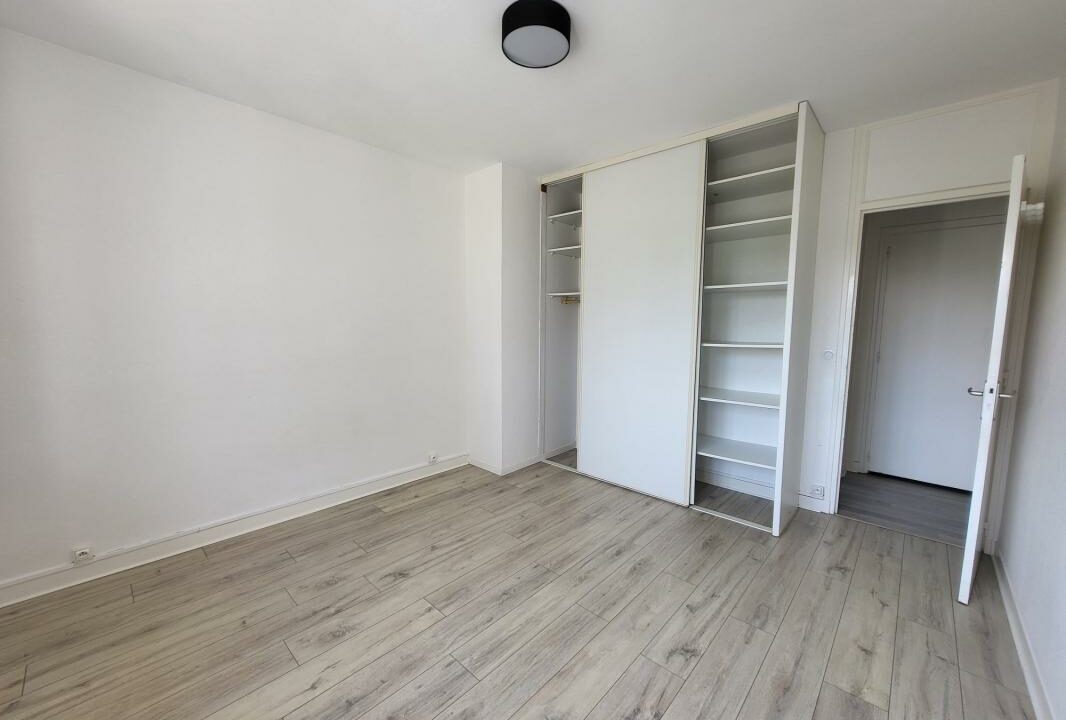 VM2360-ELYSEEGALLIC-VG-15112025-030436-7