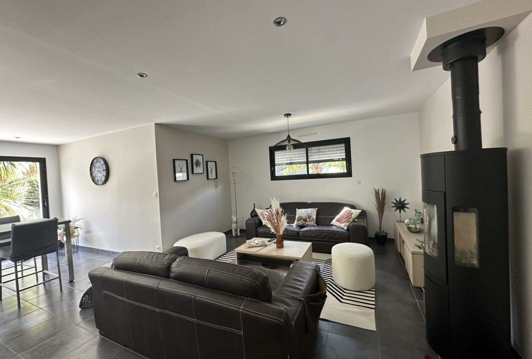 VM2381-ELYSEEGALLIC-VG-15112025-030437-2