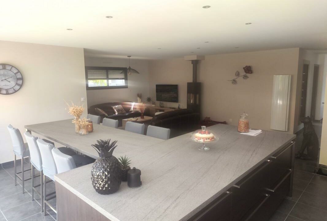 VM2381-ELYSEEGALLIC-VG-15112025-030437-8