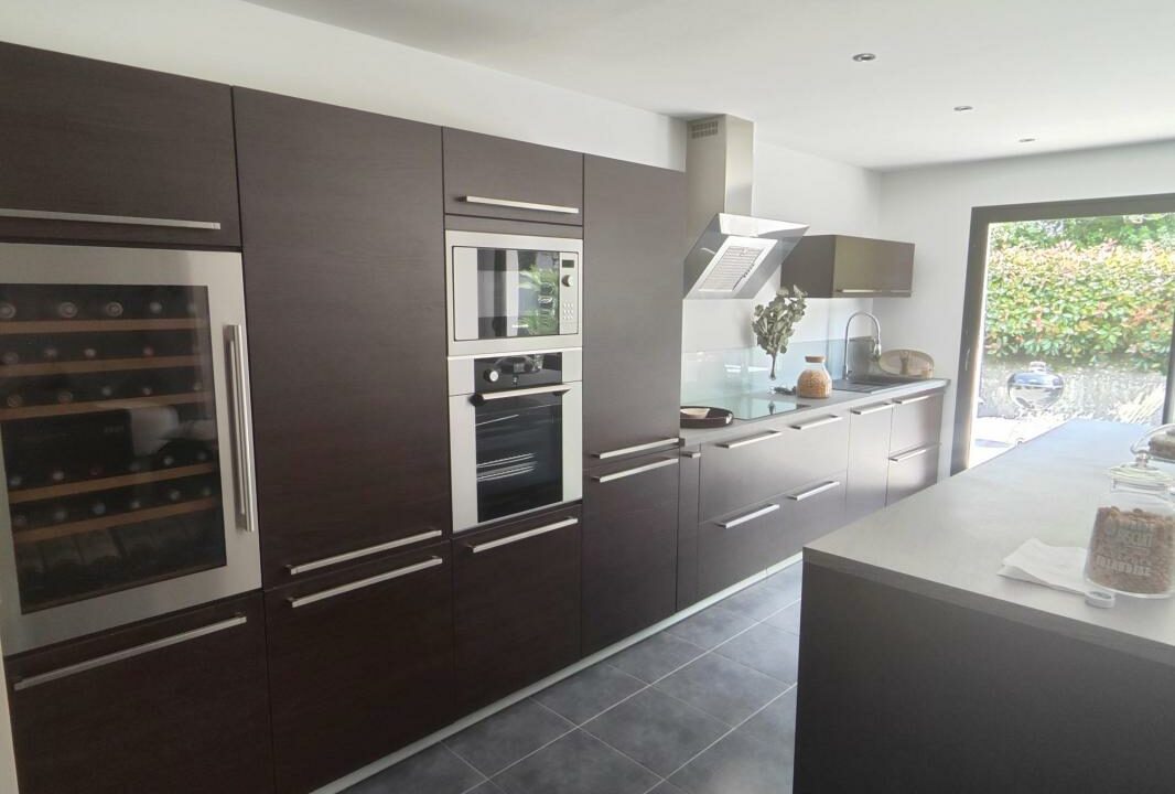 VM2381-ELYSEEGALLIC-VG-15112025-030437-9