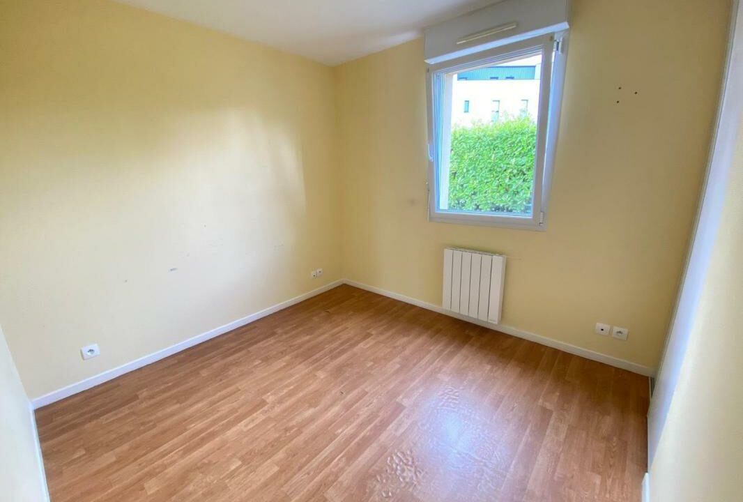 VM2407-ELYSEEGALLIC-VG-08112025-035424-5