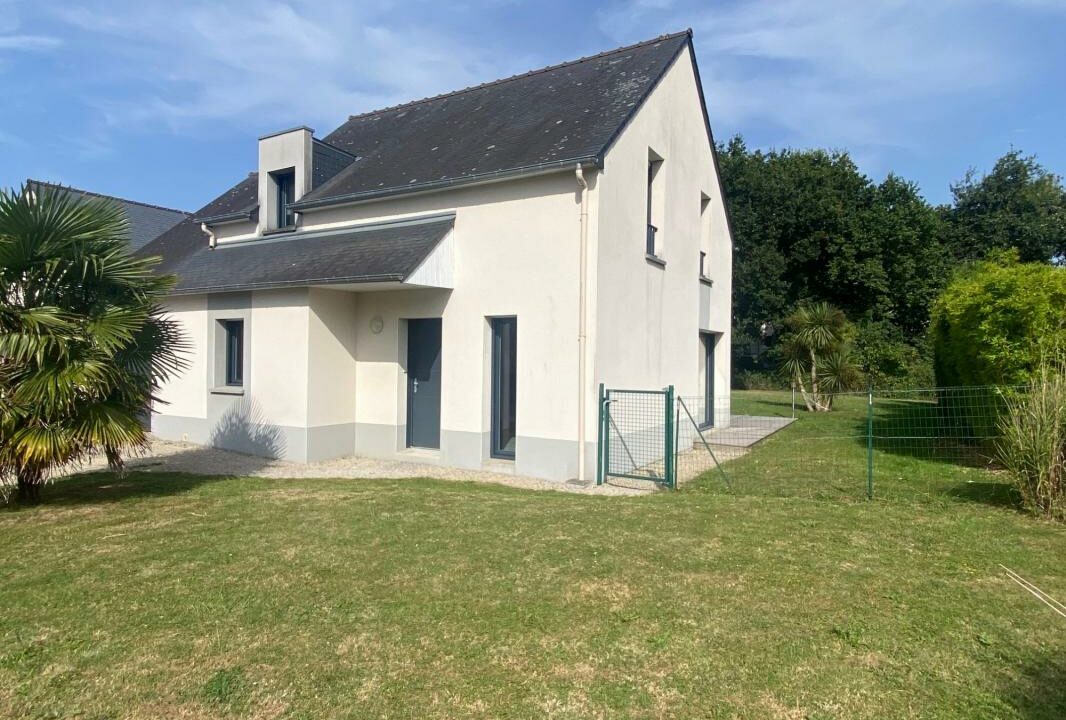 VM2433-ELYSEEGALLIC-VG-07112025-025043-1