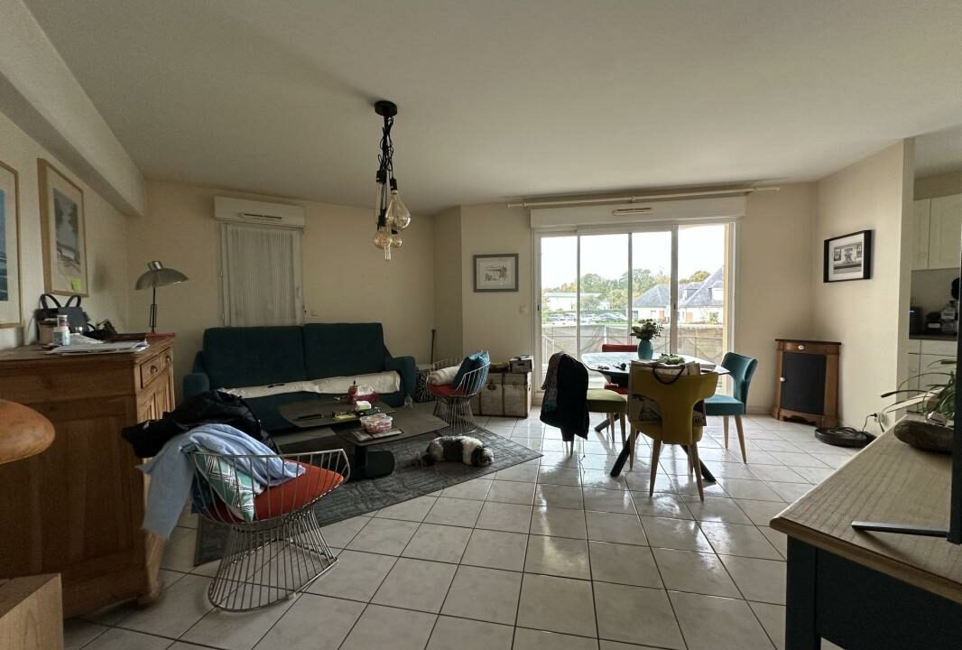 LA2821-ELYSEEGALLIC-VG-16122025-023941