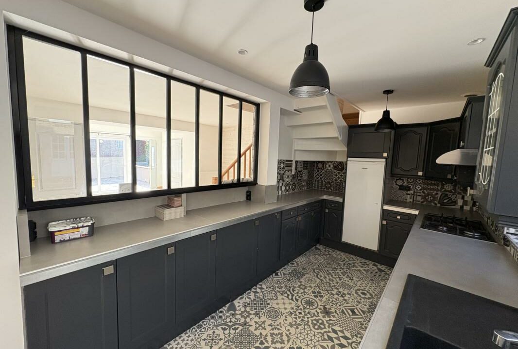 VM2269-ELYSEEGALLIC-VG-12122025-171947-6