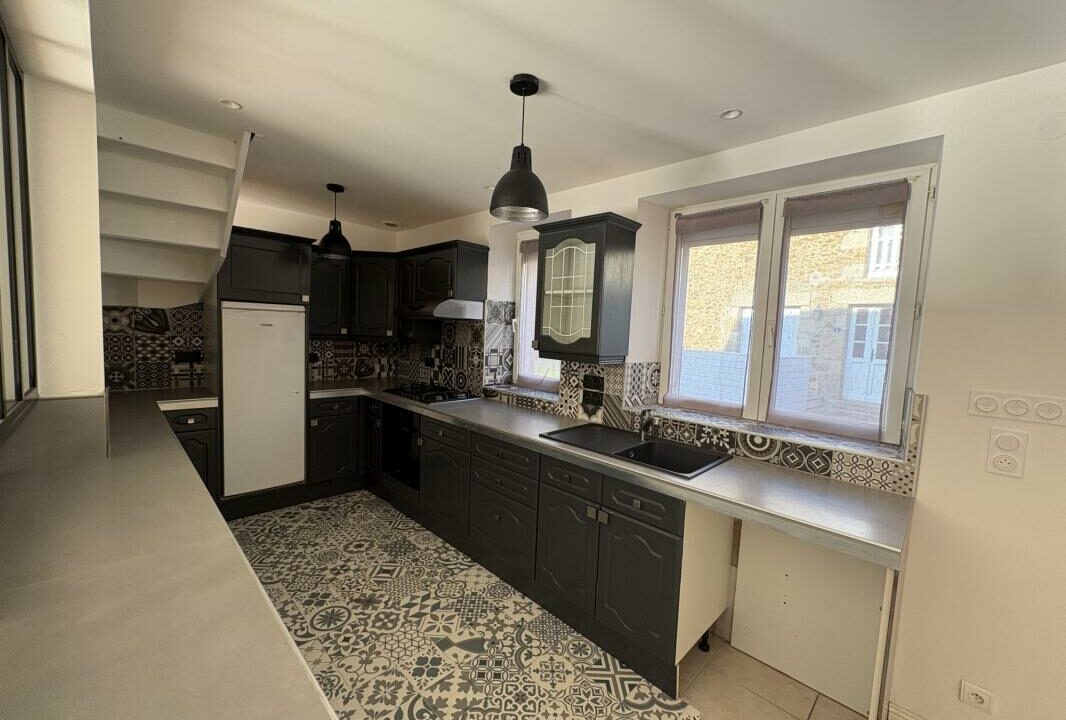 VM2269-ELYSEEGALLIC-VG-12122025-171947-8