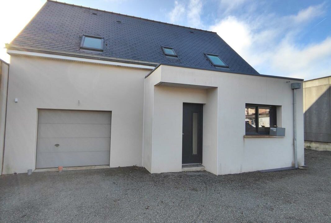 VM2309-ELYSEEGALLIC-VG-19122025-022801