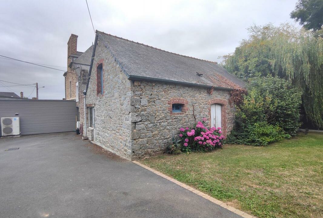 VM2391-ELYSEEGALLIC-VG-04122025-025302-11