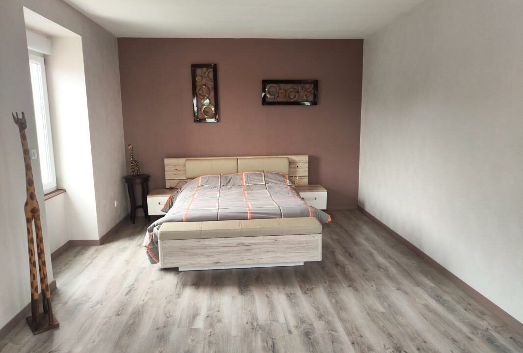 VM2391-ELYSEEGALLIC-VG-04122025-025302-5