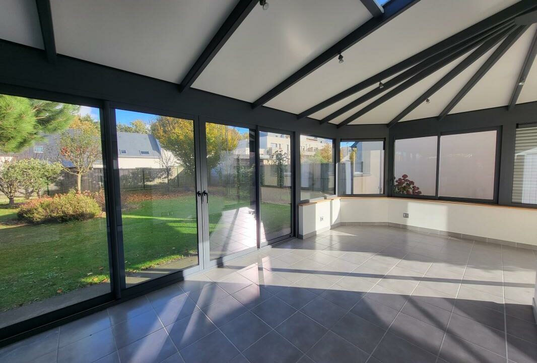 VM2456-ELYSEEGALLIC-VG-02122025-170946-2