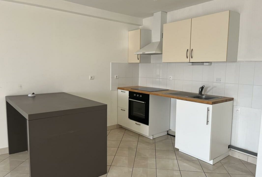 LA2872-ELYSEEGALLIC-VG-27012026-035307-1