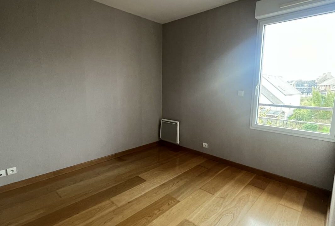 LA2872-ELYSEEGALLIC-VG-27012026-035307-4