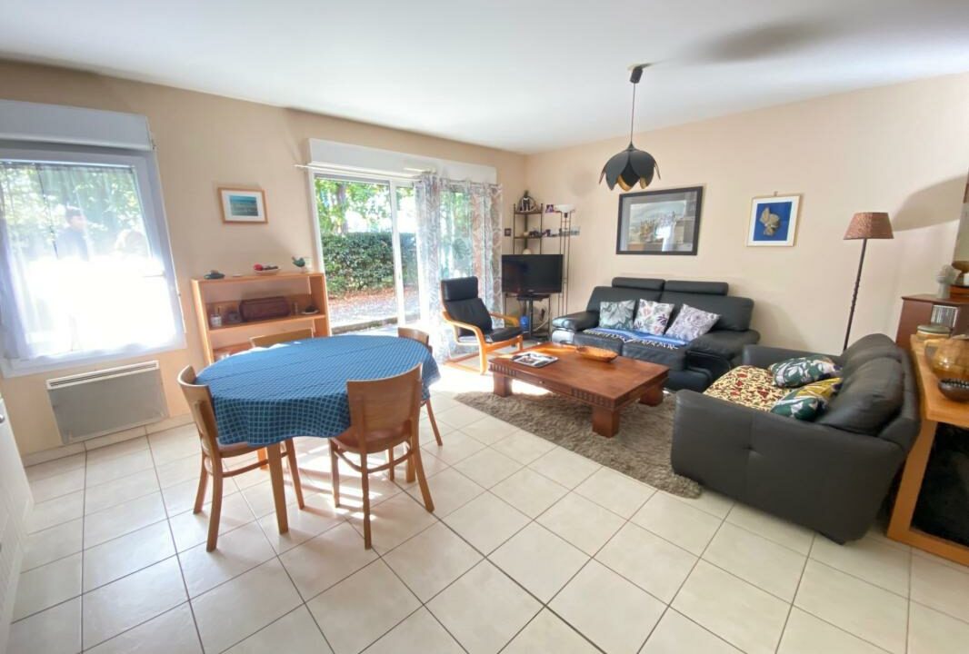 VA2832-ELYSEEGALLIC-VG-27012026-035254