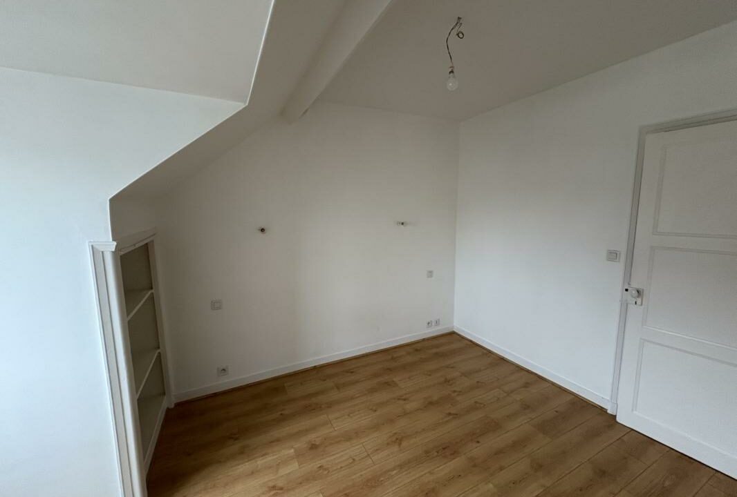 VA2856-ELYSEEGALLIC-VG-27012026-035303-7