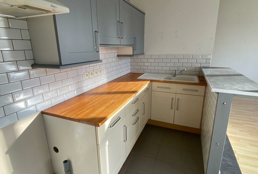 VA2870-ELYSEEGALLIC-VG-27012026-035305-1