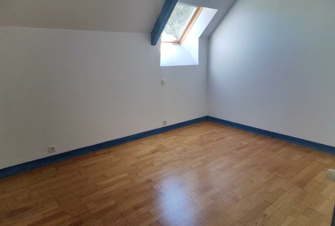 VM2362-ELYSEEGALLIC-VG-27012026-035335-11