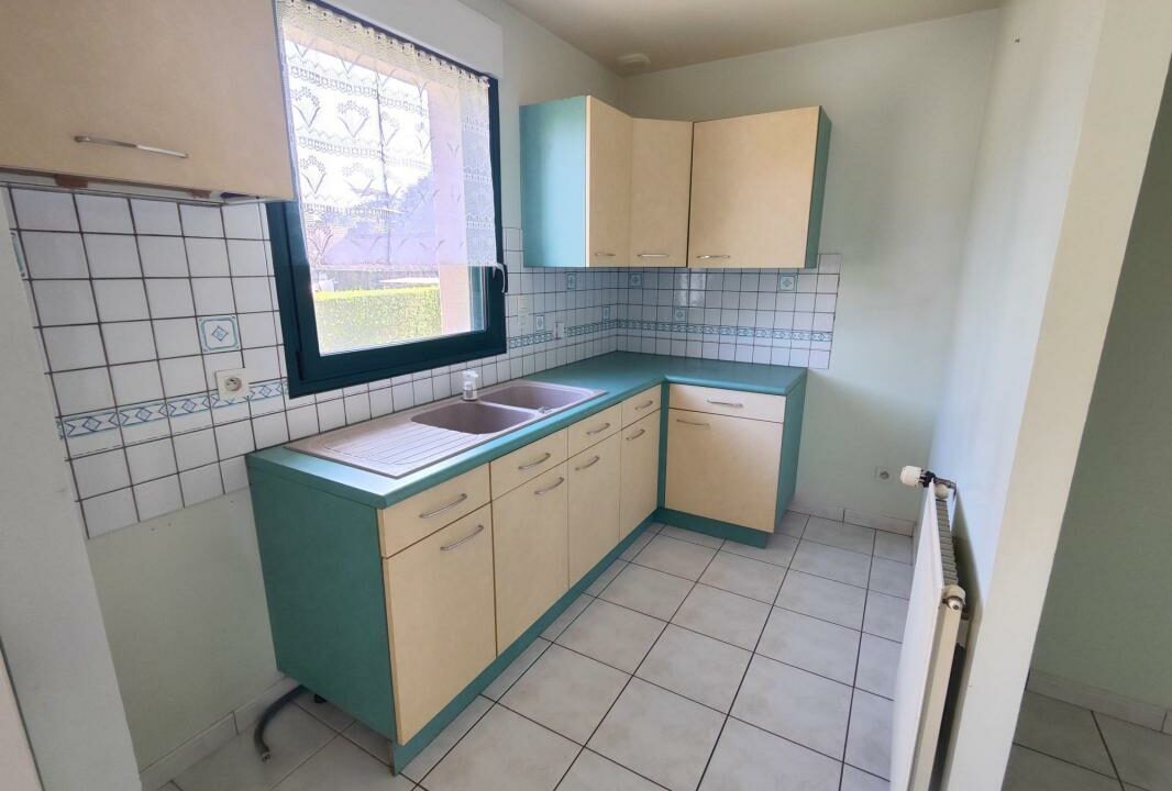 VM2376-ELYSEEGALLIC-VG-27012026-035342-11