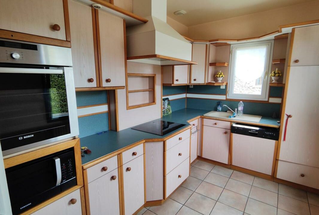 VM2376-ELYSEEGALLIC-VG-27012026-035342-6