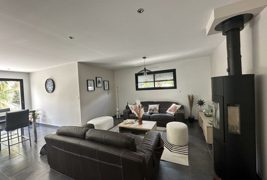 VM2381-ELYSEEGALLIC-VG-27012026-035349-2