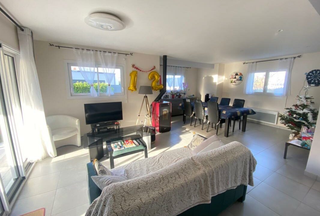 VM2471-ELYSEEGALLIC-VG-06012026-150807-2