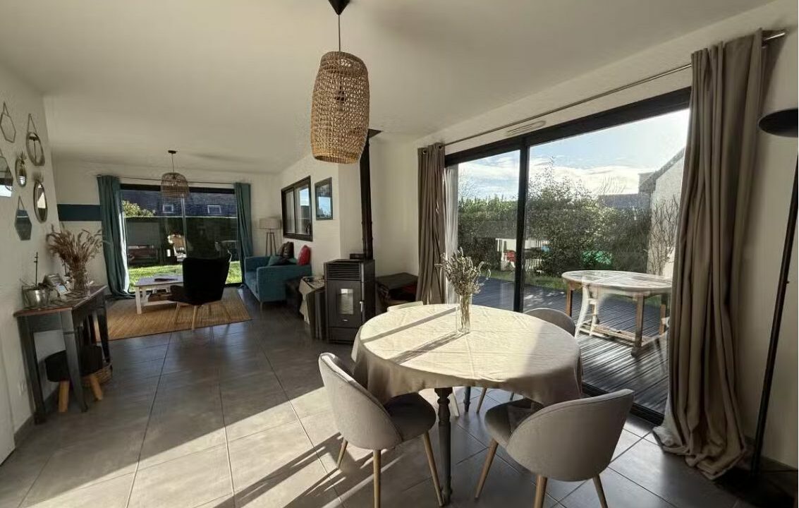 VM2483-ELYSEEGALLIC-VG-30012026-043033-1