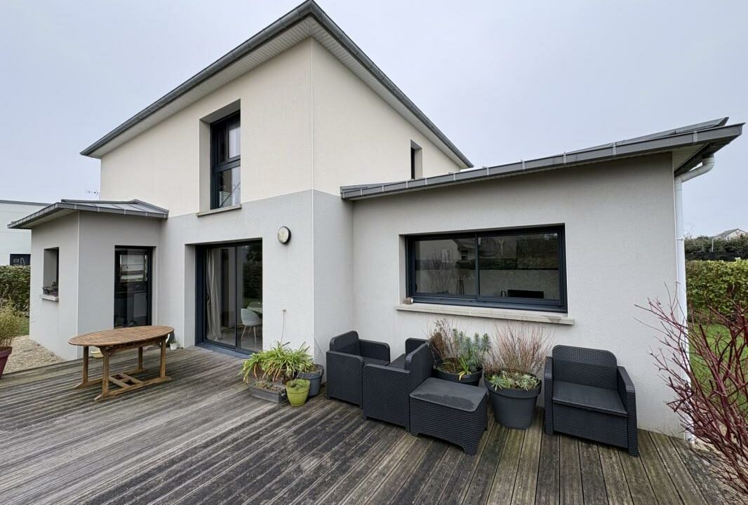 VM2483-ELYSEEGALLIC-VG-30012026-043033