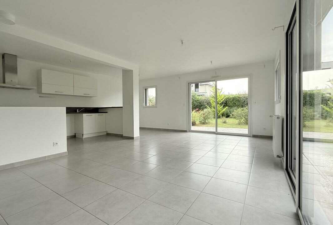 VM2486-ELYSEEGALLIC-VG-29012026-101645-2