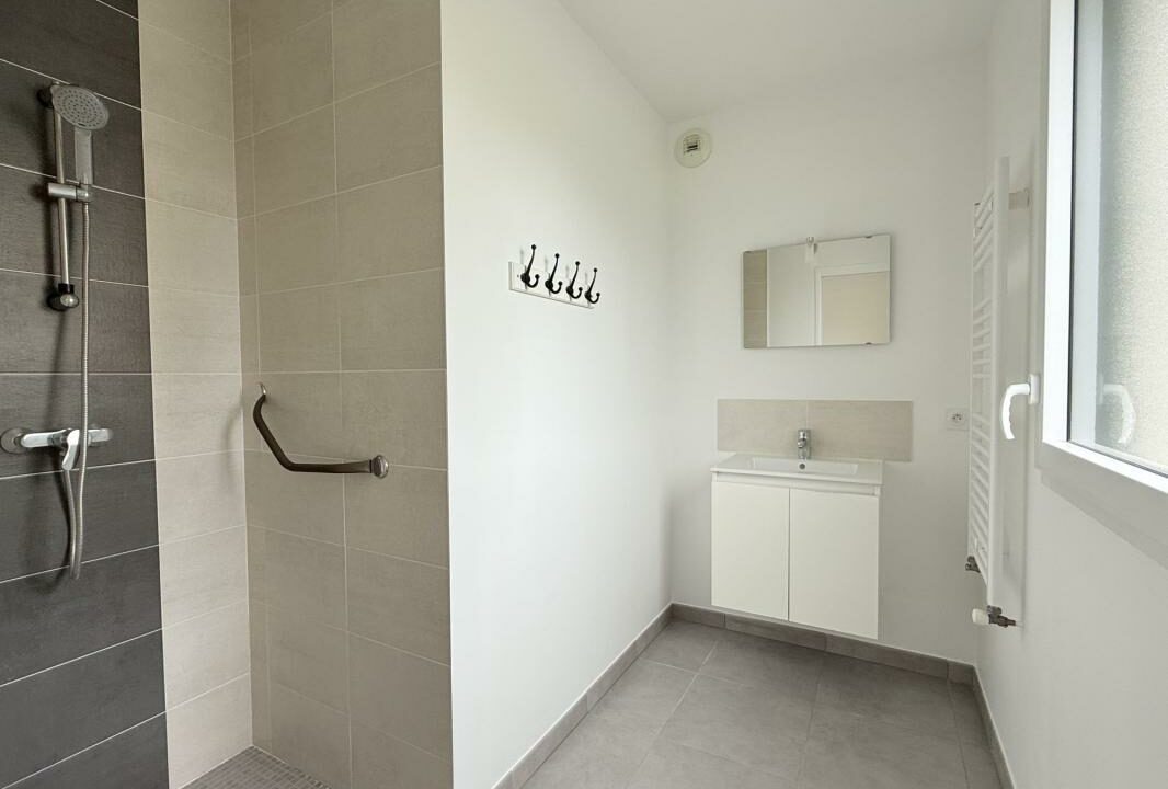 VM2486-ELYSEEGALLIC-VG-29012026-101645-6