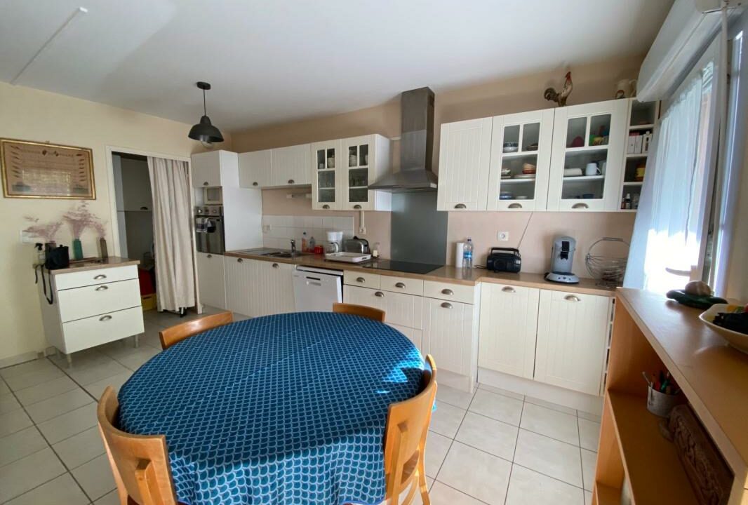 VA2832-ELYSEEGALLIC-VG-05022026-151325-1