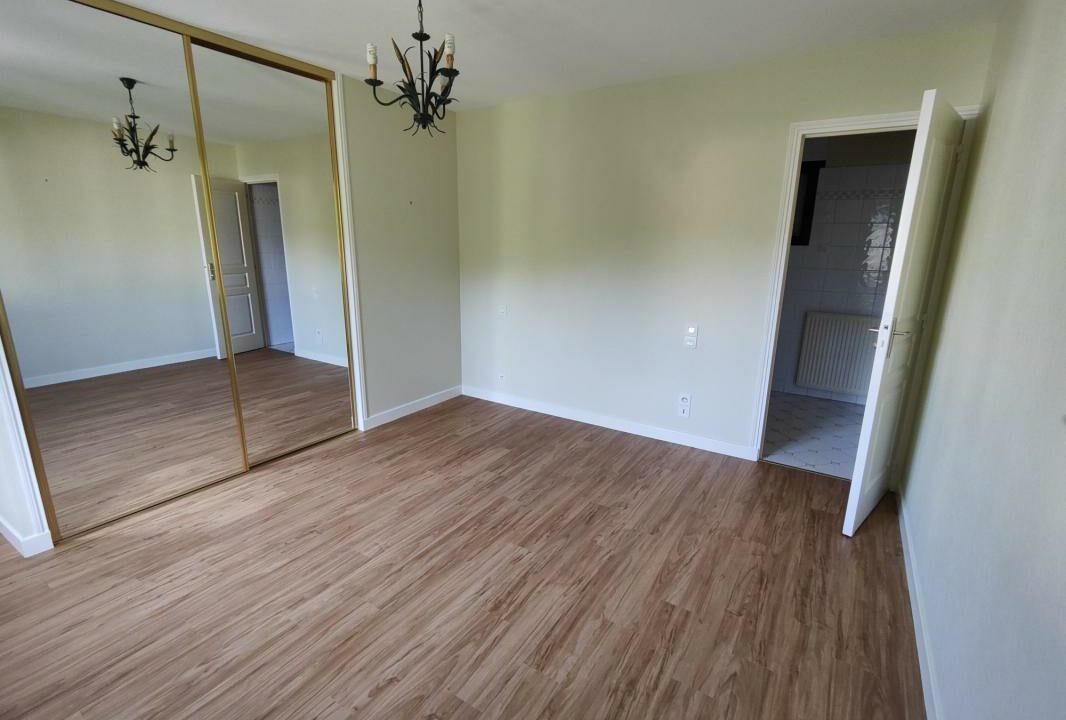 VM2376-ELYSEEGALLIC-VG-26022026-140831-7