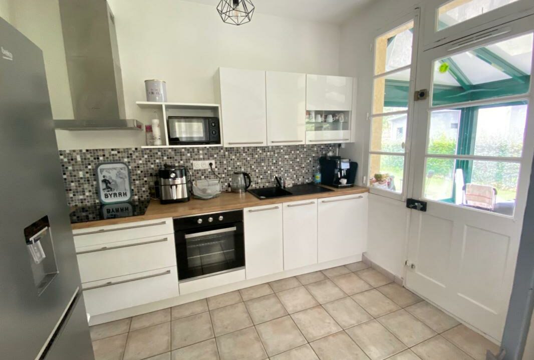 VM2445-ELYSEEGALLIC-VG-17022026-055135-2