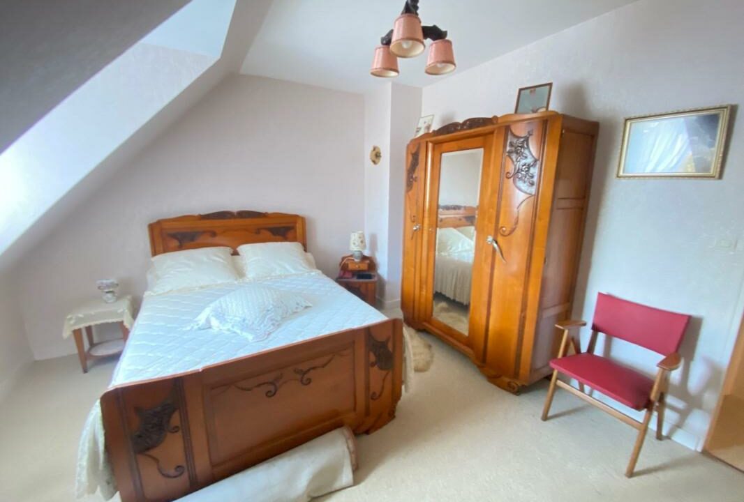 VM2484-ELYSEEGALLIC-VG-06022026-153852-4