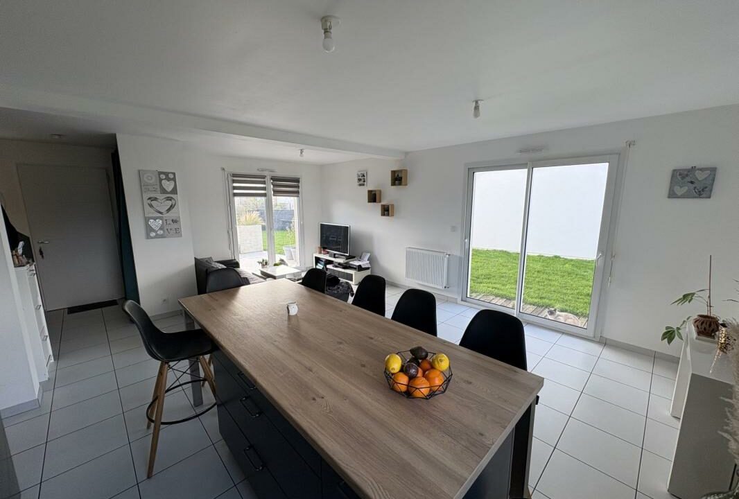 VM2493-ELYSEEGALLIC-VG-04022026-024508-4